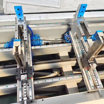 7000mm 알루미늄 프로파일 4 축 CNC 가공 센터 알루미늄 프로파일에 자동 뚫기 프레싱 구멍