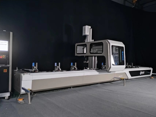 알루미늄 PVC 4 축 CNC 가공 센터 창문, 커튼 벽, 실행실 및 산업 알루미늄 영역