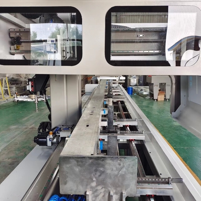 고 정밀 알루미늄 4 축 CNC 드릴링 프레싱 ATC 가공 센터 회전 스핀들과 창문 제조 기계