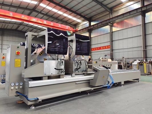 600 톱 블레이드 CNC 알루미늄 및 PVC 창문 문을 위한 이중 머리 미트라 절단 기계