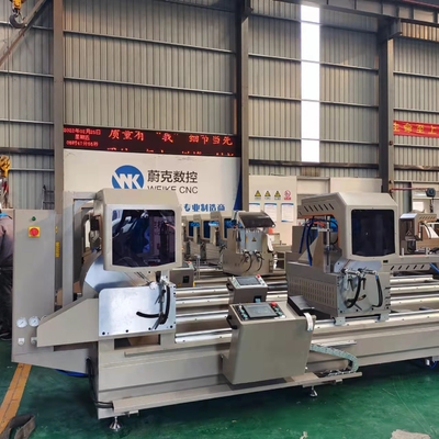 알루미늄 및 PVC를 위한 45도 및 90도 절단 각도와 6000mm CNC 이중 미트르 절단 톱