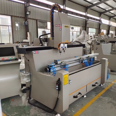 사용자 정의 3.5KW * 2 스핀드 파워 CNC 드릴링 프레싱 머신 알루미늄 창문 및 미니멀리즘 가구 제조
