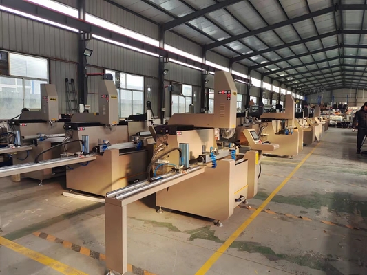 1200mm 3 축 CNC 드릴링 프레싱 머신 알루미늄과 PVC 창문 문 제작 기계 플립 테이블