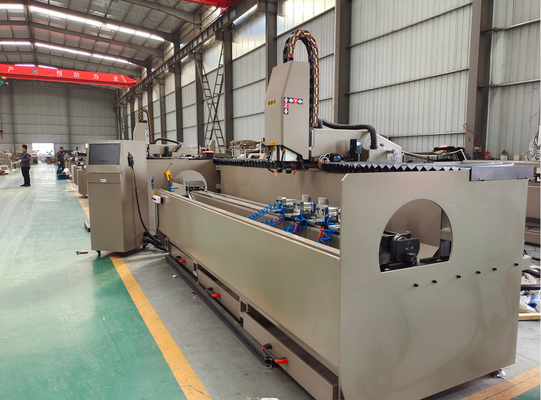 3200mm CNC 복사 라우터와 더블 헤드 알루미늄 창문 문 만드는 기계