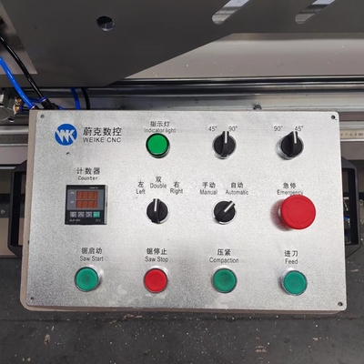 550 톱 블레이드 알루미늄 UPVC 창문 절단 기계 CNC 이중 머리 절단