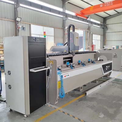 알루미늄 CNC 펀칭 머신 창문 3200mm 3000mm 3 축 CNC 가공 센터 6 도구 교환기